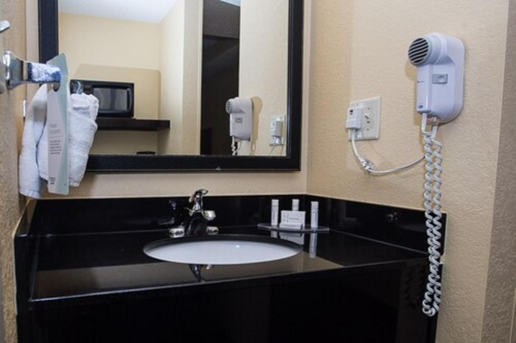 Fairfield Inn & Suites By Marriott Boston Milford Buitenkant foto